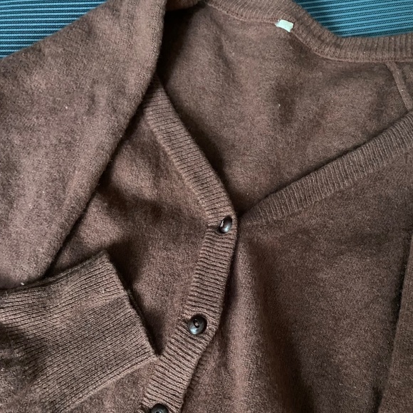 50s Vintage Soft Brown Sweater Cardigan Sz XS, S - Picture 4 of 11